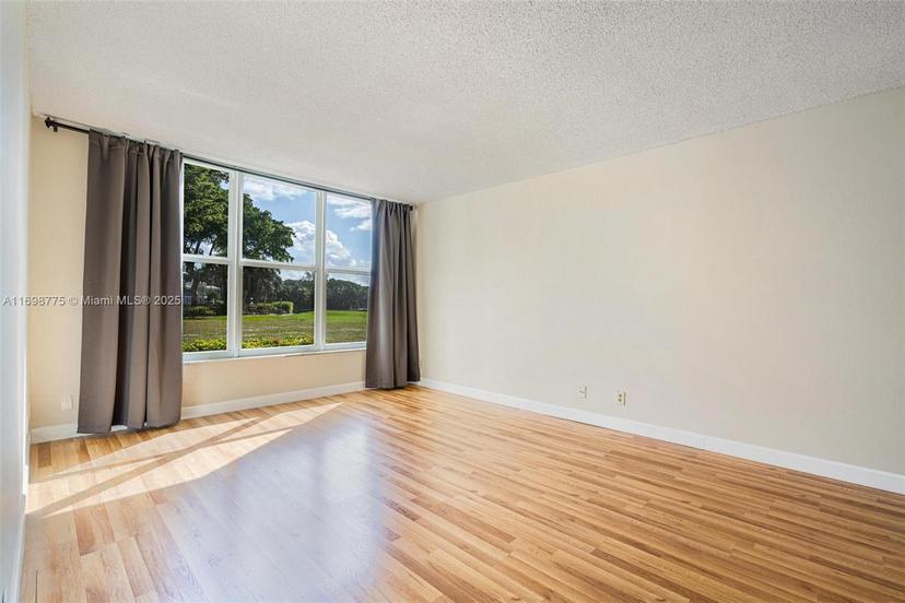 Picture of 3150 NE 48Th Ct # 107, Lighthouse Point FL 33064