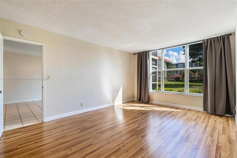 Picture of 3150 NE 48Th Ct # 107, Lighthouse Point FL 33064