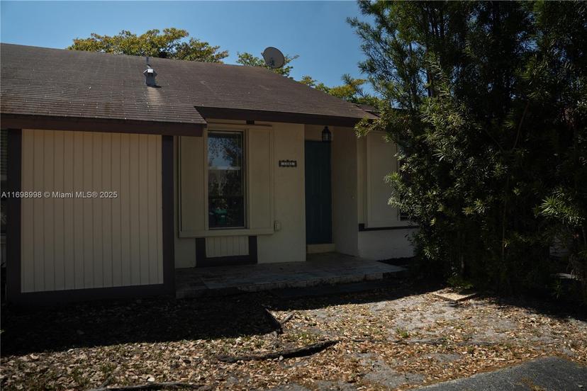 Picture of 11242 SW 116Th Ln # 11242, Miami FL 33176