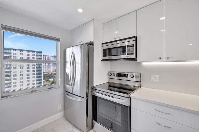 Picture of 201 N Ocean Blvd # 904, Pompano Beach FL 33062