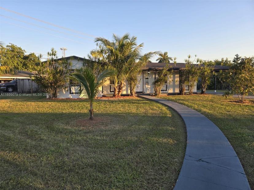Picture of 9780 SW 167Th St, Miami FL 33157