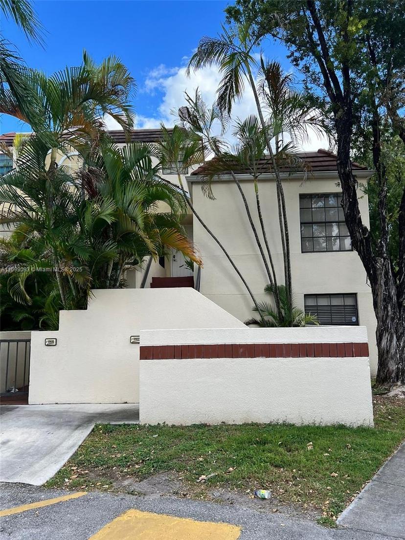 Picture of 12922 SW 88Th Ter # 206, Miami FL 33186
