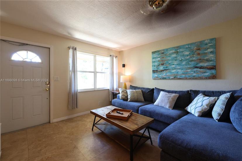 Picture of 1330 Holly Heights Dr # 3, Fort Lauderdale FL 33304