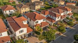 Picture of 10521 W 35Th Way, Hialeah, FL 33018