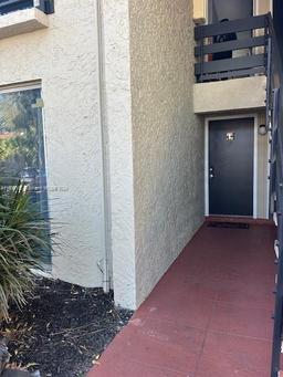 Picture of 5326 NE 6Th Ave # E23, Oakland Park, FL 33334