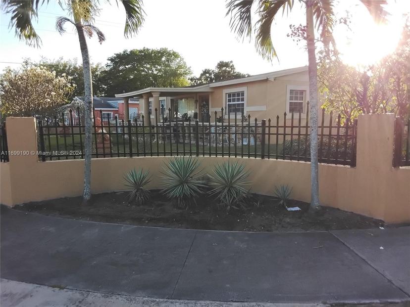 Picture of 20620 NW 34Th Ave, Miami Gardens FL 33056