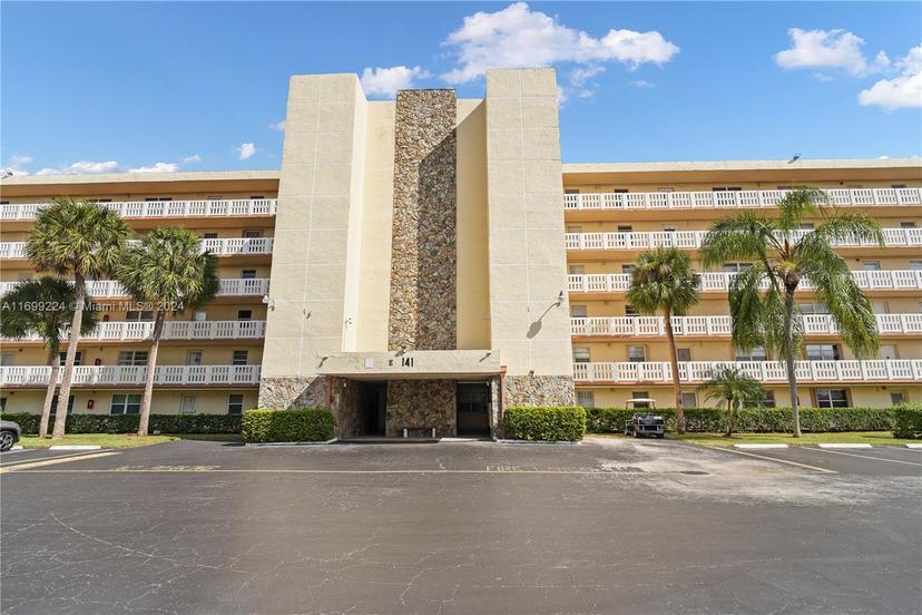 Picture of 141 SE 3Rd Ave # 101, Dania Beach FL 33004
