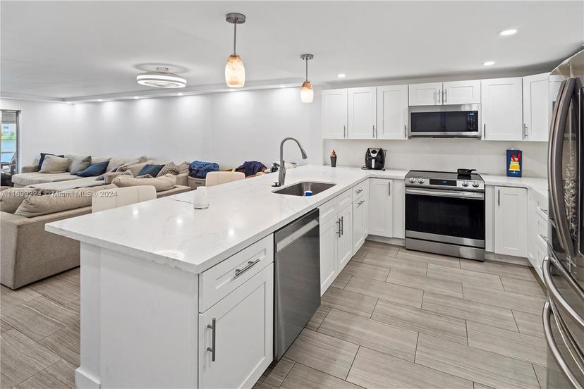 Picture of 141 SE 3Rd Ave # 101, Dania Beach FL 33004