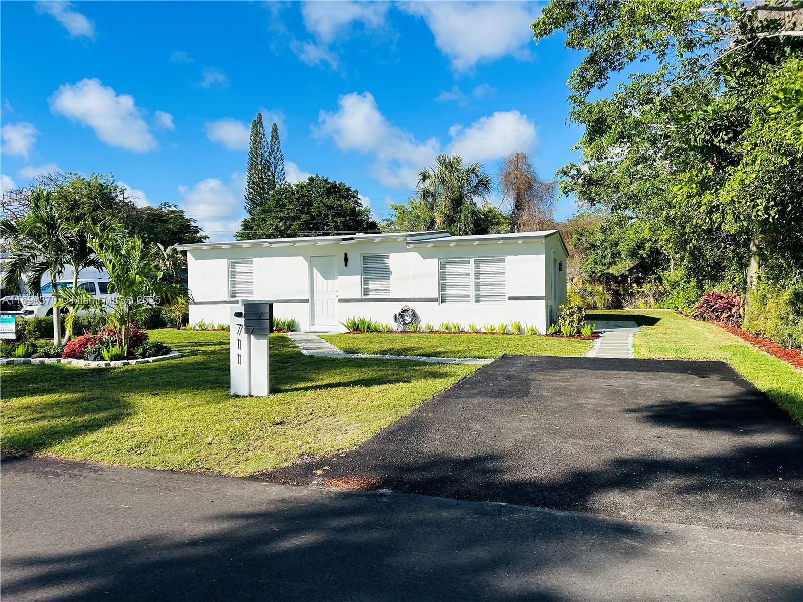 Picture of 711 NE 4Th Ave, Pompano Beach, FL 33060