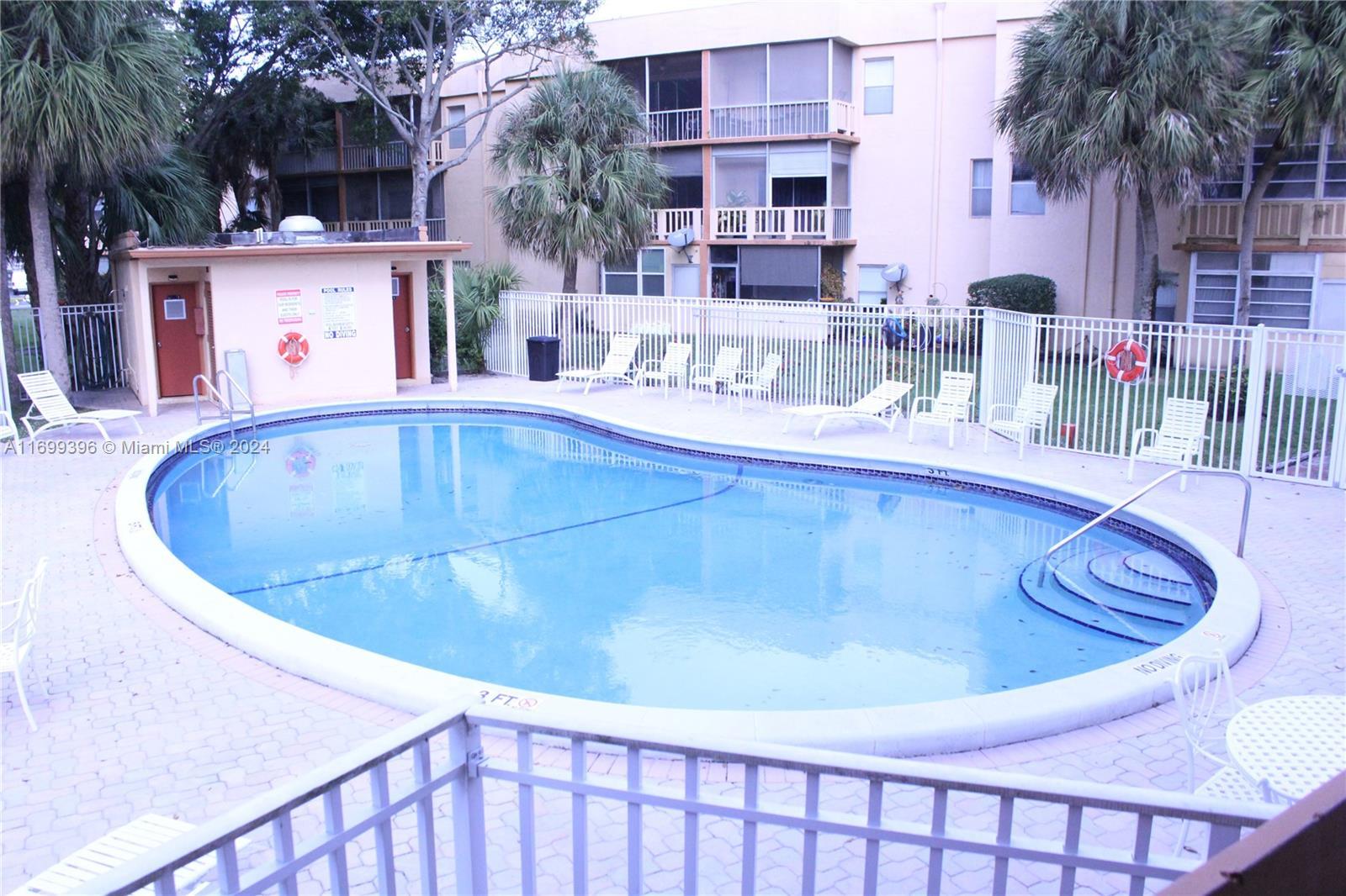Picture of 8400 Lagos De Campo Blvd # 210, Tamarac, FL 33321