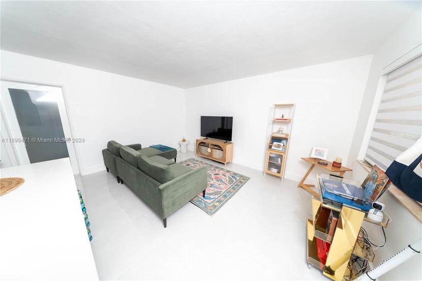 Picture of 2930 Day Ave # N104, Miami FL 33133