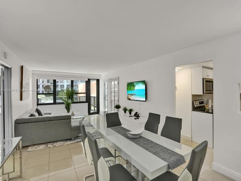 Picture of 5225 Collins Ave # 411, Miami Beach FL 33140