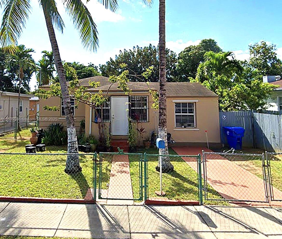 Picture of 2030 NW 34Th St, Miami, FL 33142
