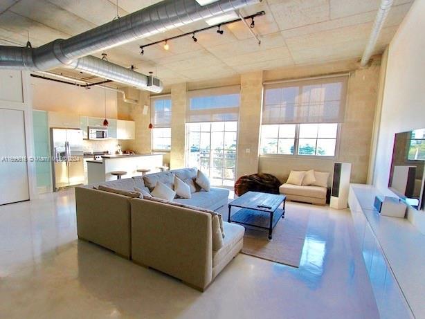 Picture of 410 NW 1St Ave # 504, Fort Lauderdale FL 33301