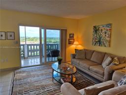Picture of 4001 Hillcrest Dr # 912, Hollywood, FL 33021