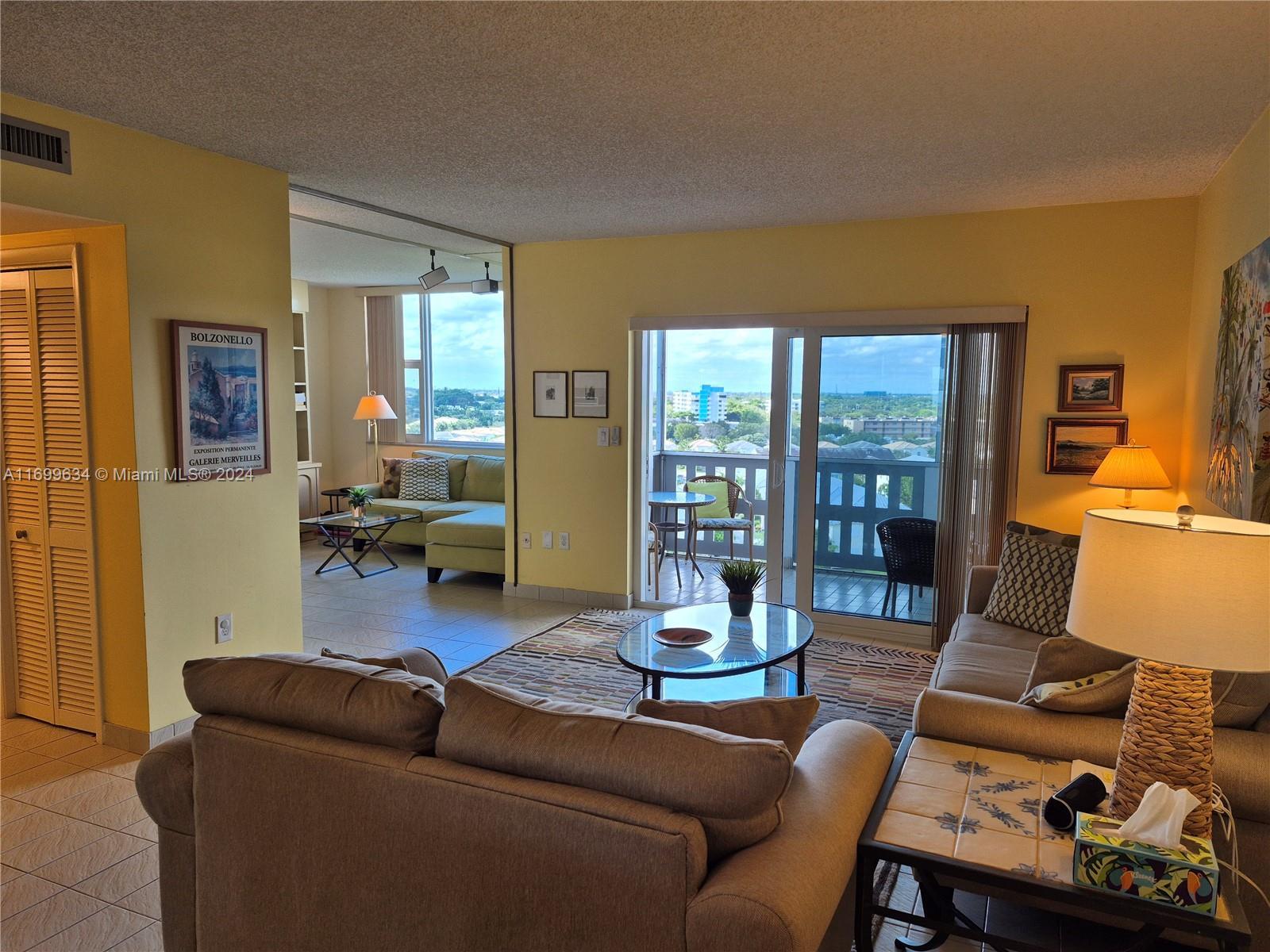Picture of 4001 Hillcrest Dr # 912, Hollywood, FL 33021