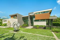 Picture of 5845 SW 130Th Ter, Pinecrest, FL 33156