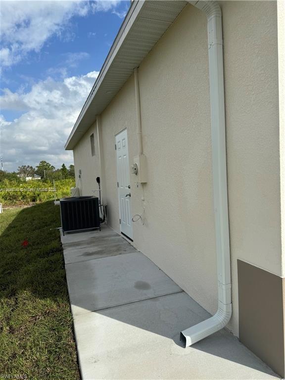 Picture of 2403 E 10Th St, Lehigh Acres FL 33936