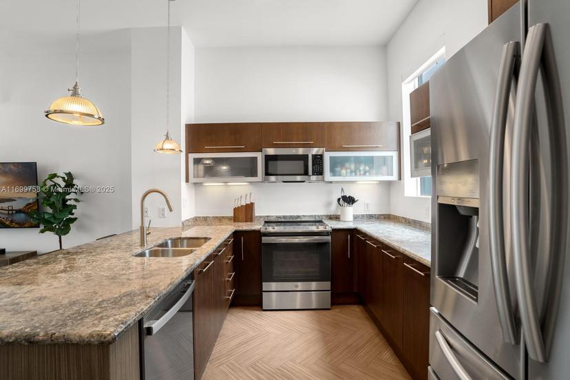 Picture of 315 NE 7 St, Fort Lauderdale FL 33304