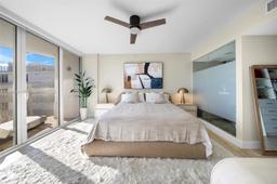 Picture of 2155 Washington Ct # 503, Miami Beach, FL 33139