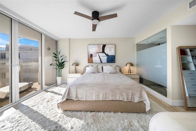 Picture of 2155 Washington Ct # 503, Miami Beach FL 33139