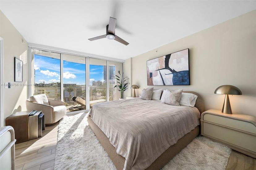 Picture of 2155 Washington Ct # 503, Miami Beach FL 33139