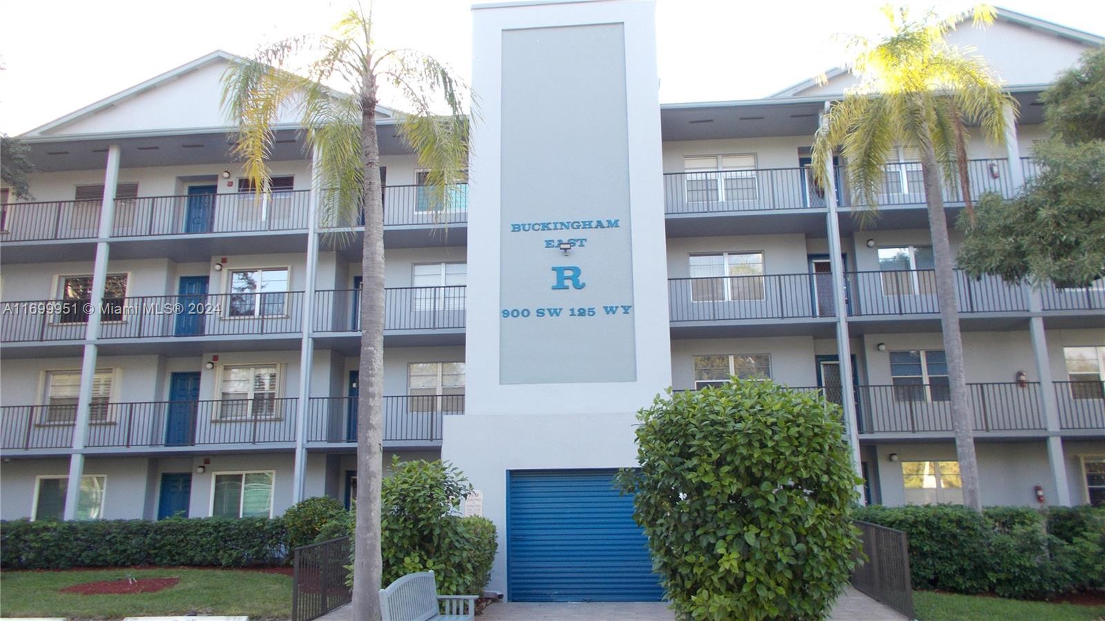 Picture of 900 SW 125Th Way # 201R, Pembroke Pines, FL 33027