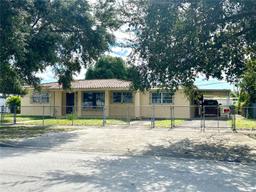 Picture of 480 W 37Th St, Hialeah, FL 33012