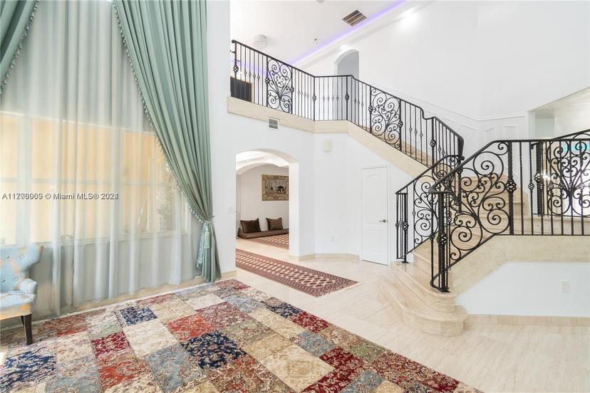 Picture of 11174 NW 78Th Ln, Doral FL 33178