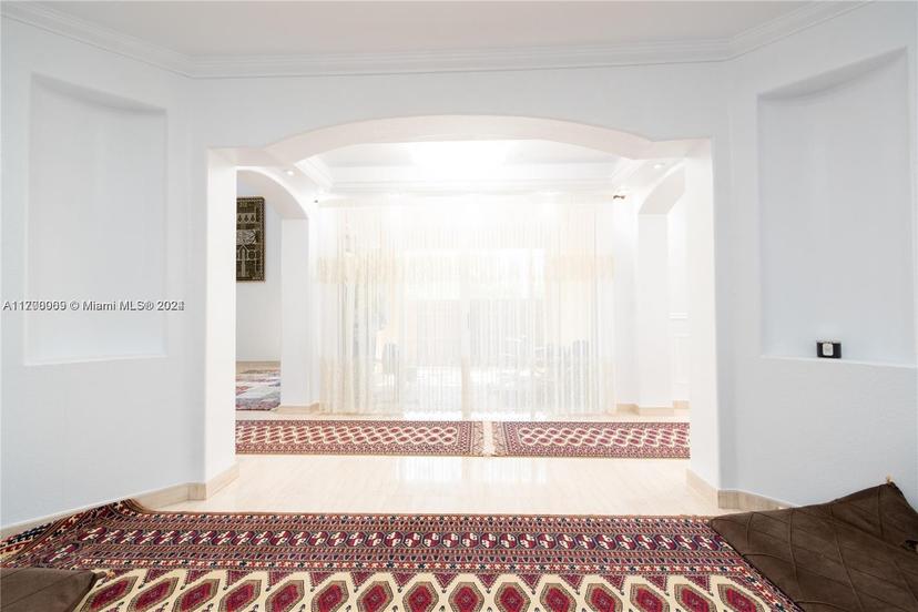 Picture of 11174 NW 78Th Ln, Doral FL 33178
