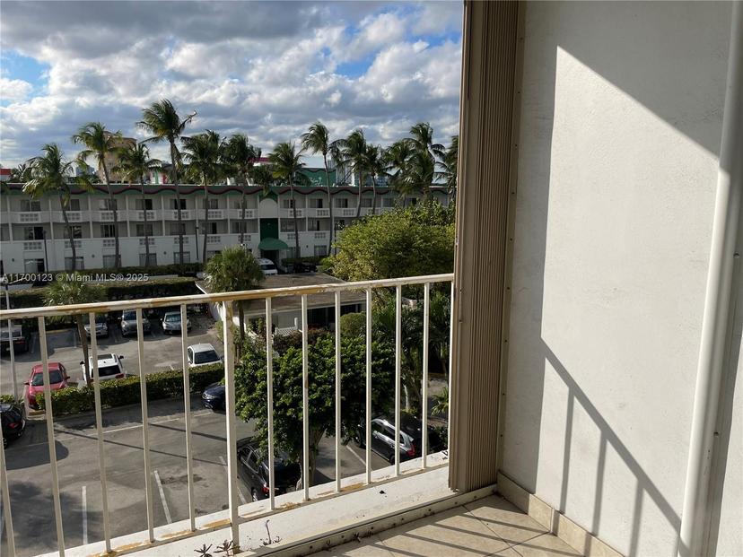 Picture of 1865 79Th St Cswy # 4A, North Bay Village FL 33141