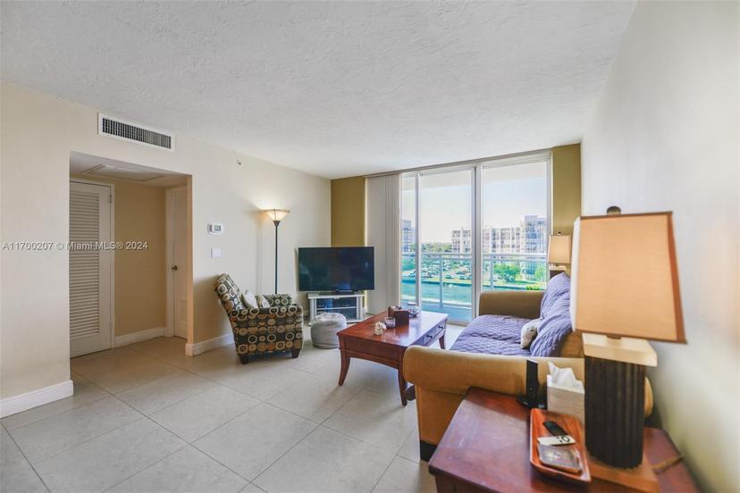 Picture of 3000 S Ocean Dr # 520, Hollywood FL 33019