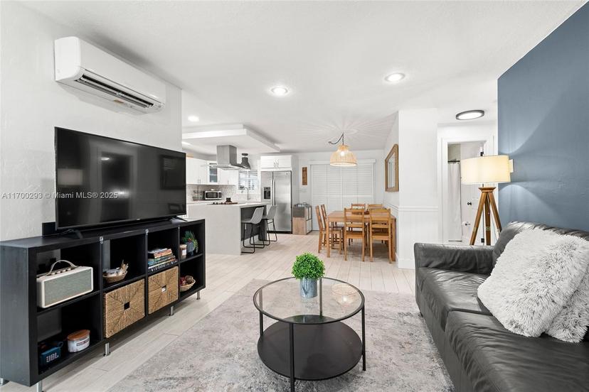 Picture of 7395 Mcarthur Pkwy, Hollywood FL 33024