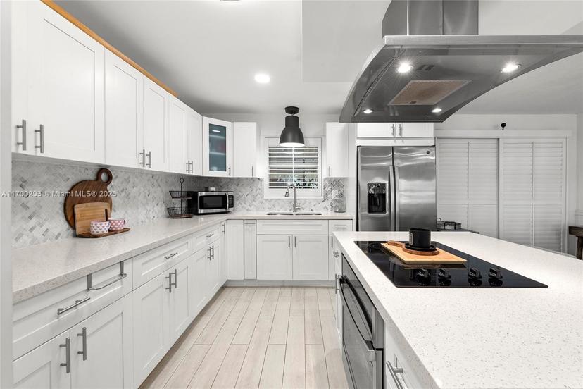 Picture of 7395 Mcarthur Pkwy, Hollywood FL 33024
