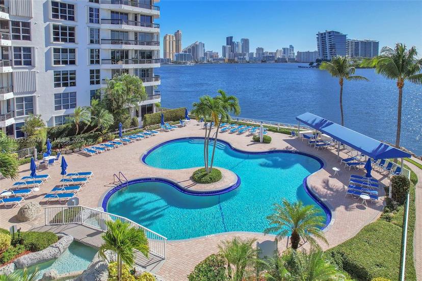 Picture of 3530 Mystic Pointe Dr # 2907, Aventura FL 33180