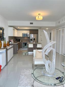 Picture of 5300 NW 85Th Ave # 1107, Doral, FL 33166