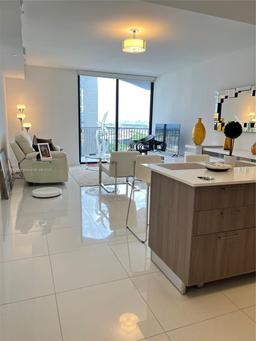 Picture of 5300 NW 85Th Ave # 1107, Doral, FL 33166