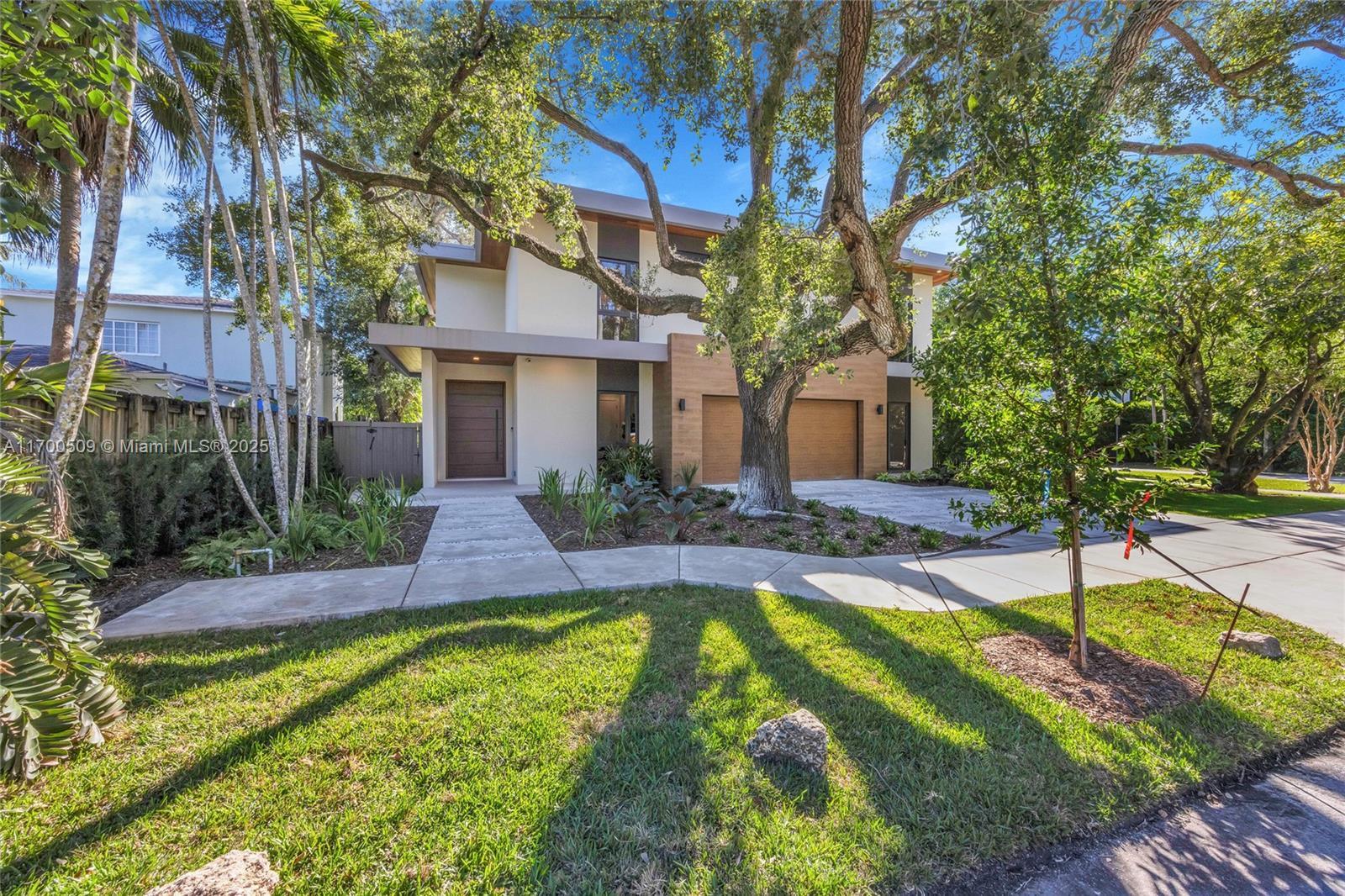 Picture of 5140 SW 73Rd Ter, Miami, FL 33143