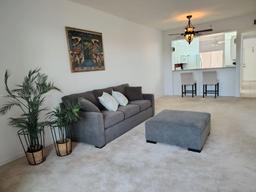 Picture of 7725 Yardley Dr Bldg B # 305, Tamarac, FL 33321