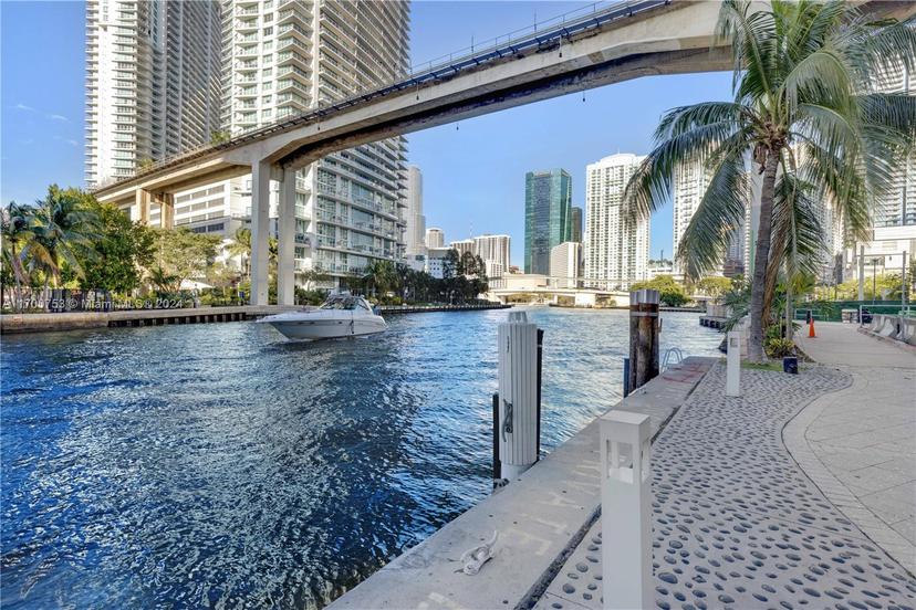 Picture of 690 SW 1St Ct # 2308, Miami FL 33130
