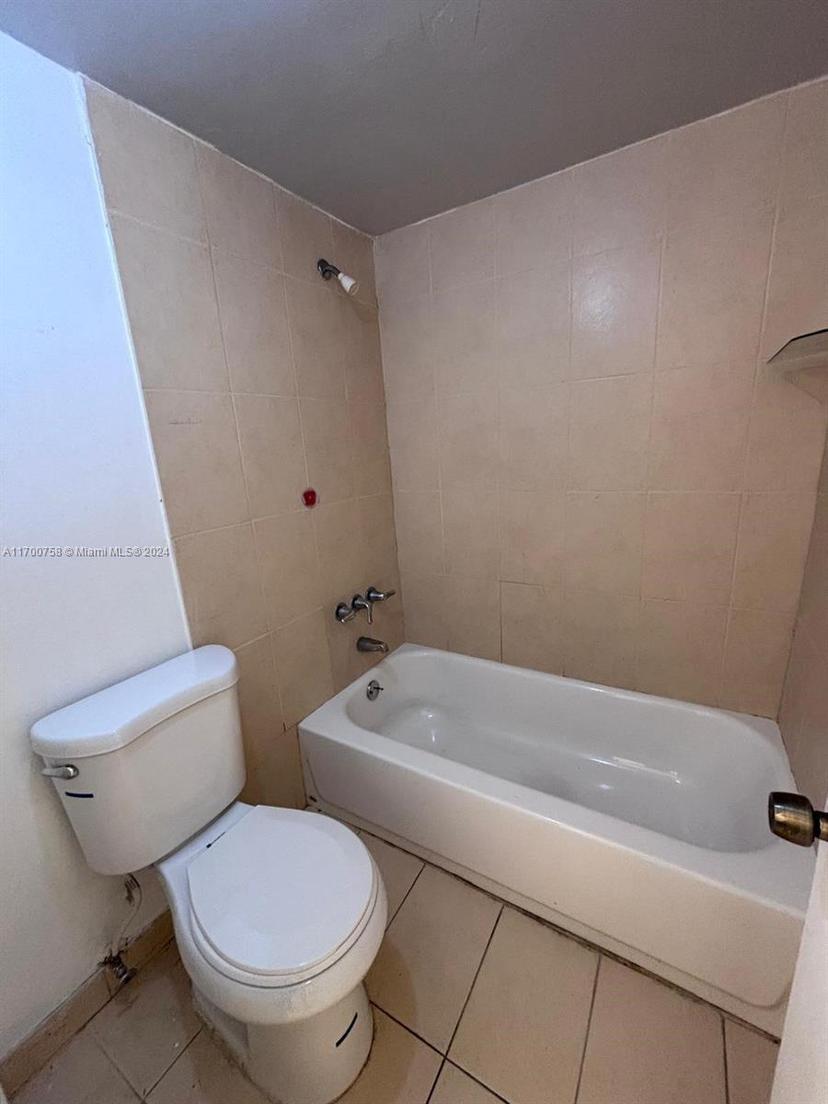 Picture of 1351 NE Miami Gardens Dr # 604E, Miami FL 33179