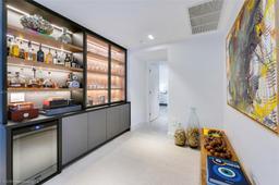Picture of 650 NE 32Nd St # 4701, Miami, FL 33137