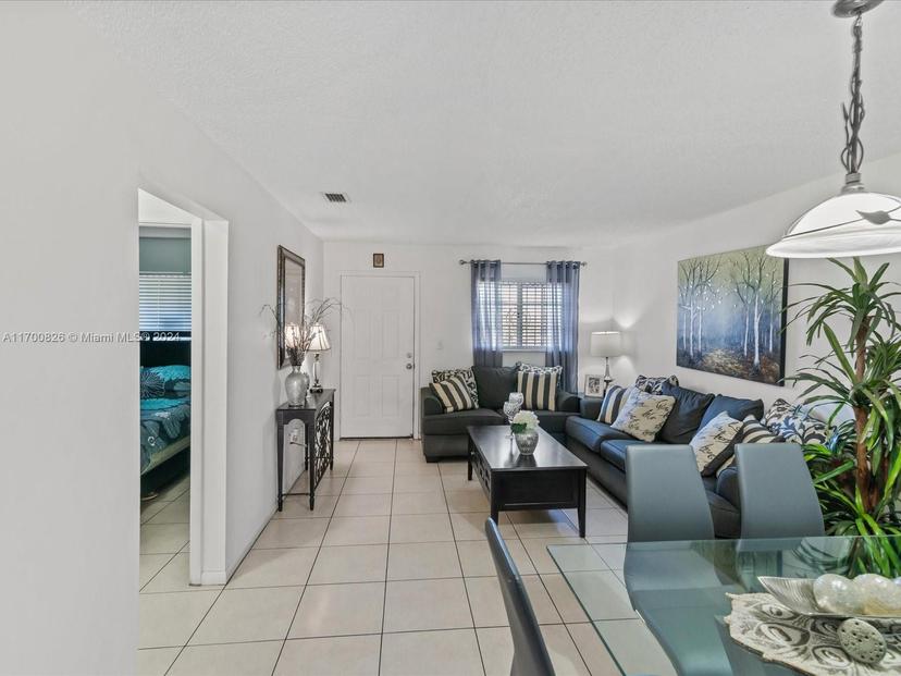 Picture of 8851 NW 119Th St # 3, Hialeah Gardens FL 33018