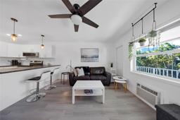 Picture of 15610 NE 6Th Ave # 33D, Miami, FL 33162