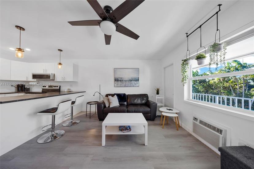 Picture of 15610 NE 6Th Ave # 33D, Miami FL 33162