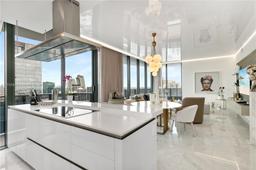 Picture of 1000 Brickell Plz, Miami, FL 33131
