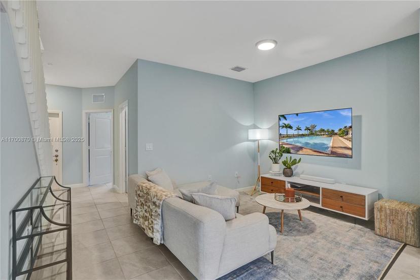 Picture of 887 NE 211Th St # 887, Miami FL 33179
