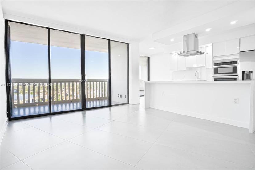 Picture of 1000 W Island Blvd # 2611, Aventura FL 33160
