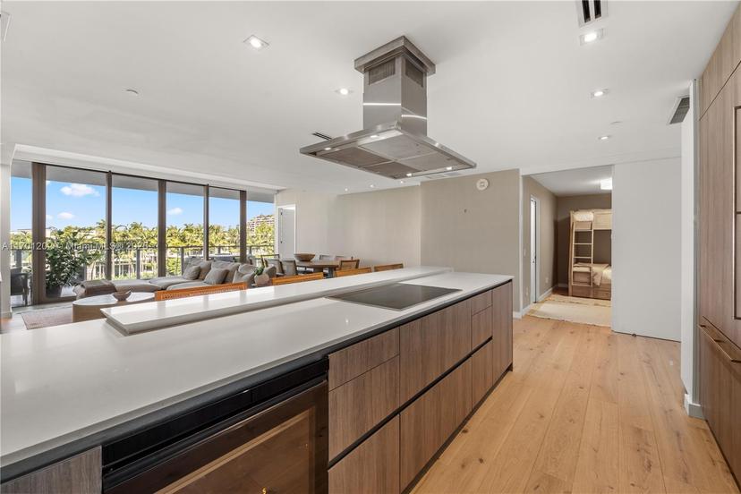 Picture of 350 Ocean Dr # 305N, Key Biscayne FL 33149