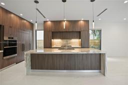 Picture of 739 NE 17Th Way, Fort Lauderdale, FL 33304